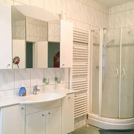 Apartment Im Kranichgebiet Gross Mohrdorf